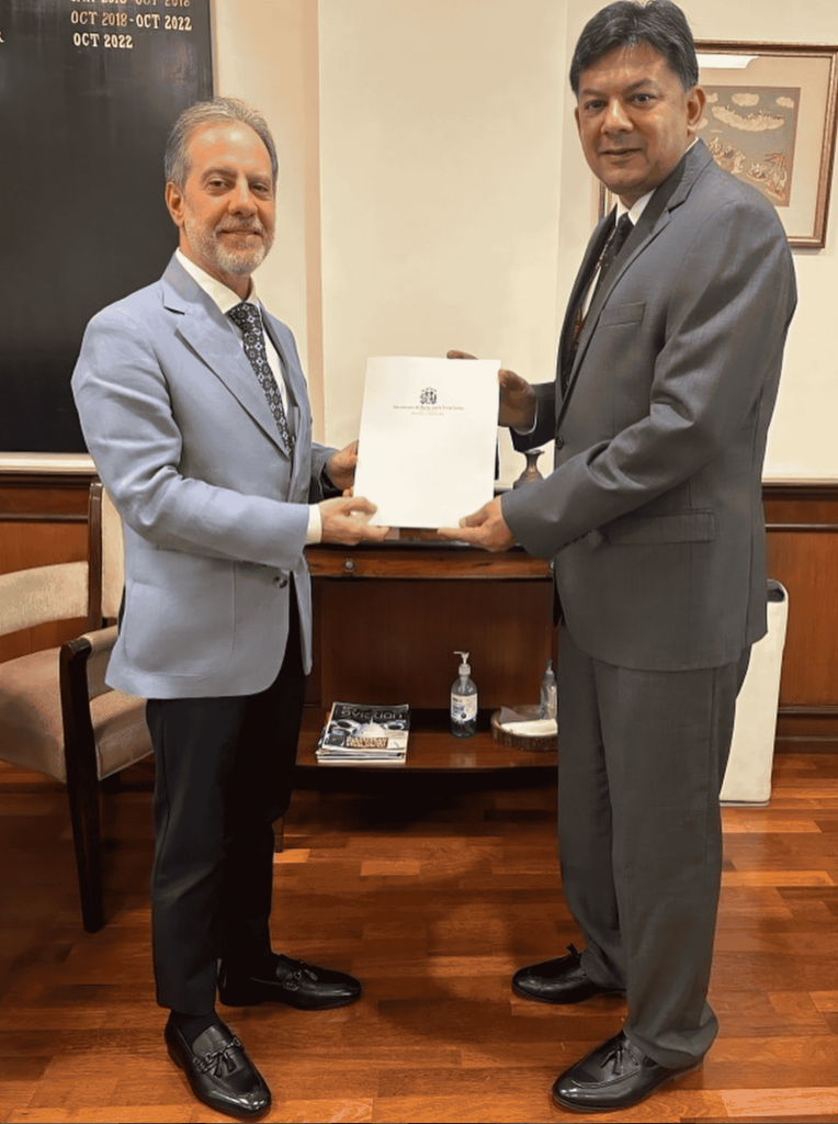 Ambassador Francisco Comprés H. Presents Copy of Letter of Credence